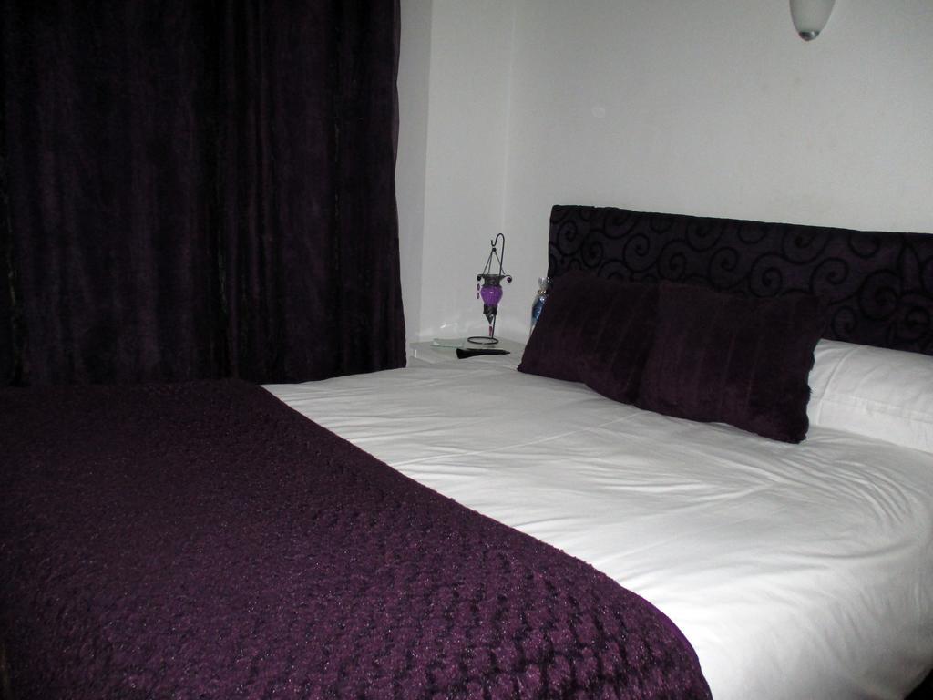 Noches De Triana Hotel Sevilla Buitenkant foto