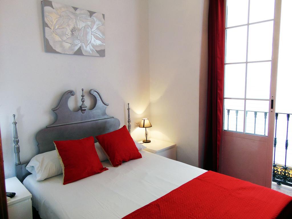 Noches De Triana Hotel Sevilla Buitenkant foto