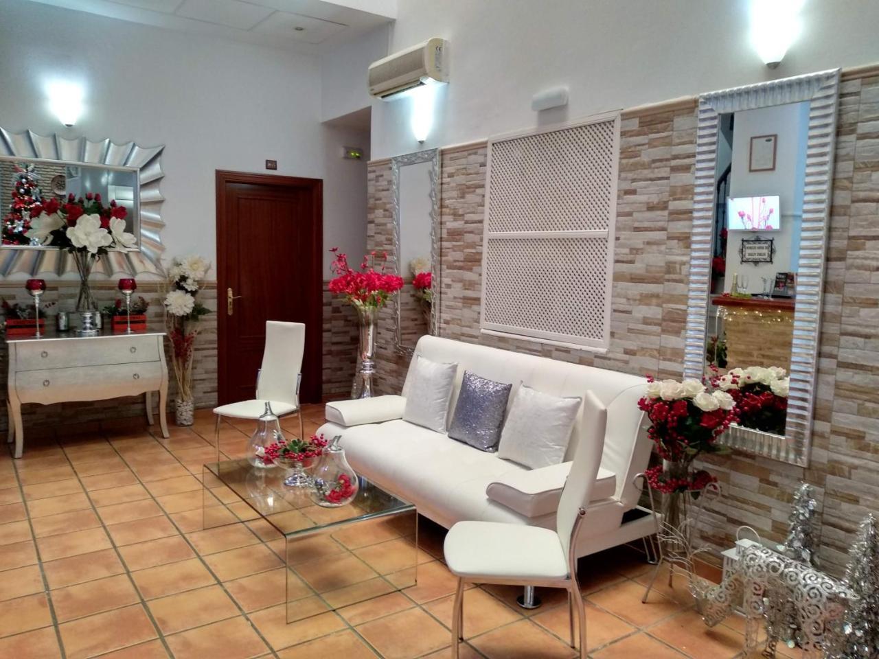 Noches De Triana Hotel Sevilla Buitenkant foto