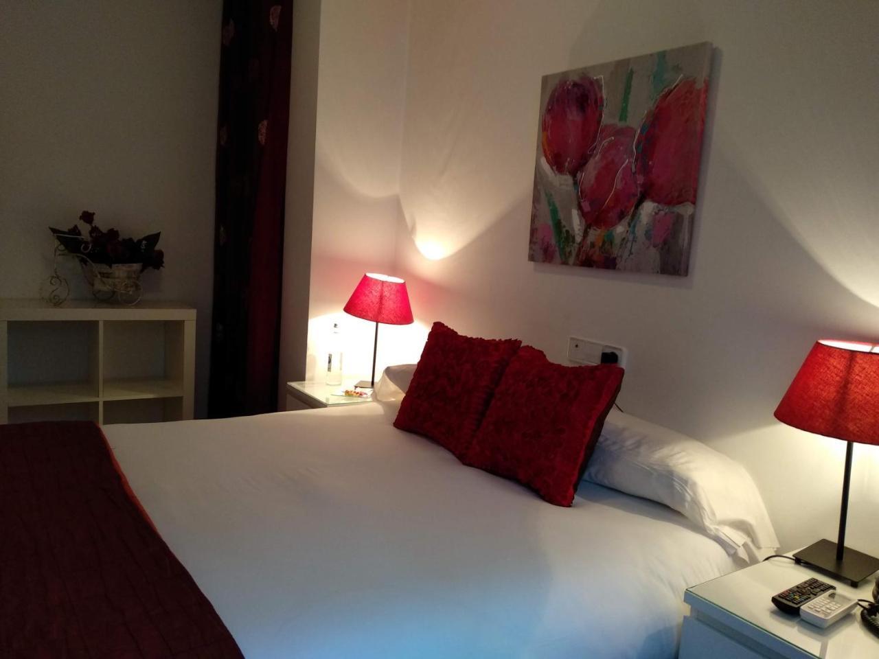 Noches De Triana Hotel Sevilla Buitenkant foto