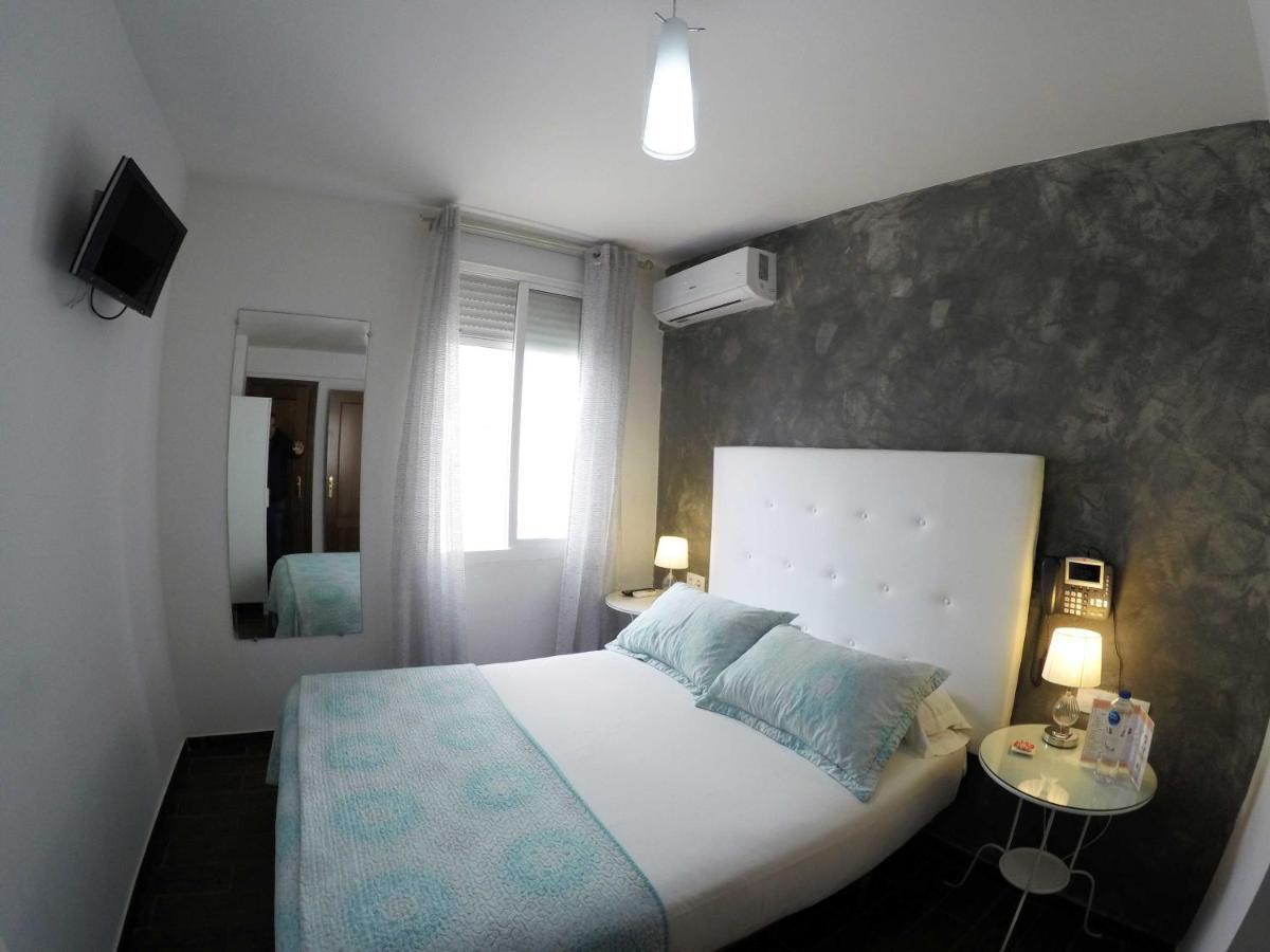 Noches De Triana Hotel Sevilla Buitenkant foto